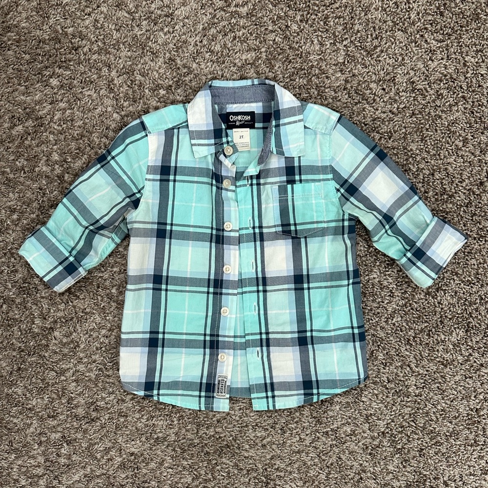 Four Toddler Boys Button-up Shirts - Picture 8 of 13